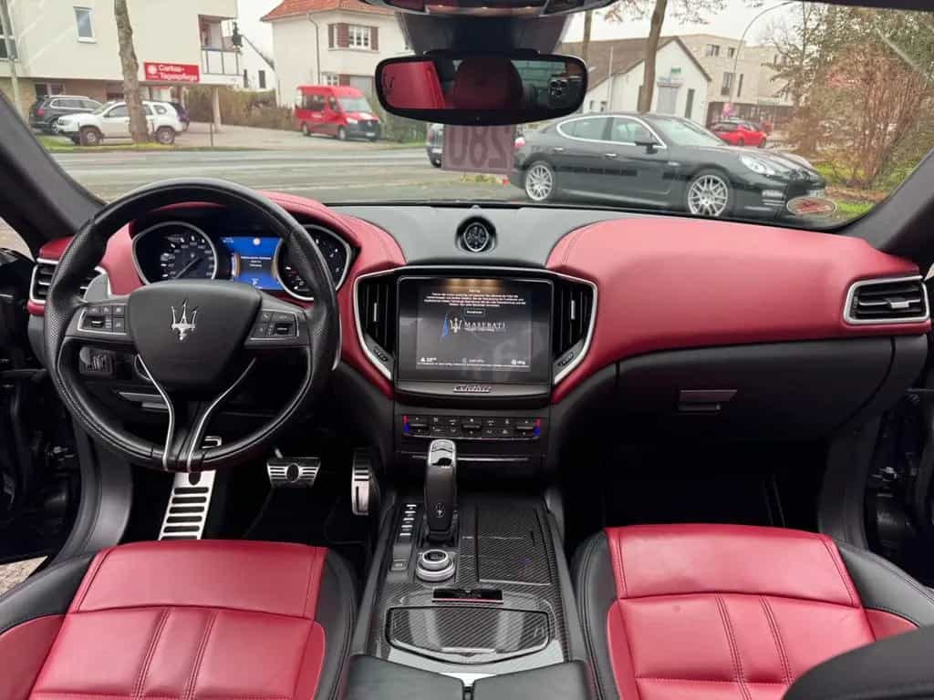 Maserati Ghibli GranSport Ribelle Limited *One of 200* 12/2019-photo-11