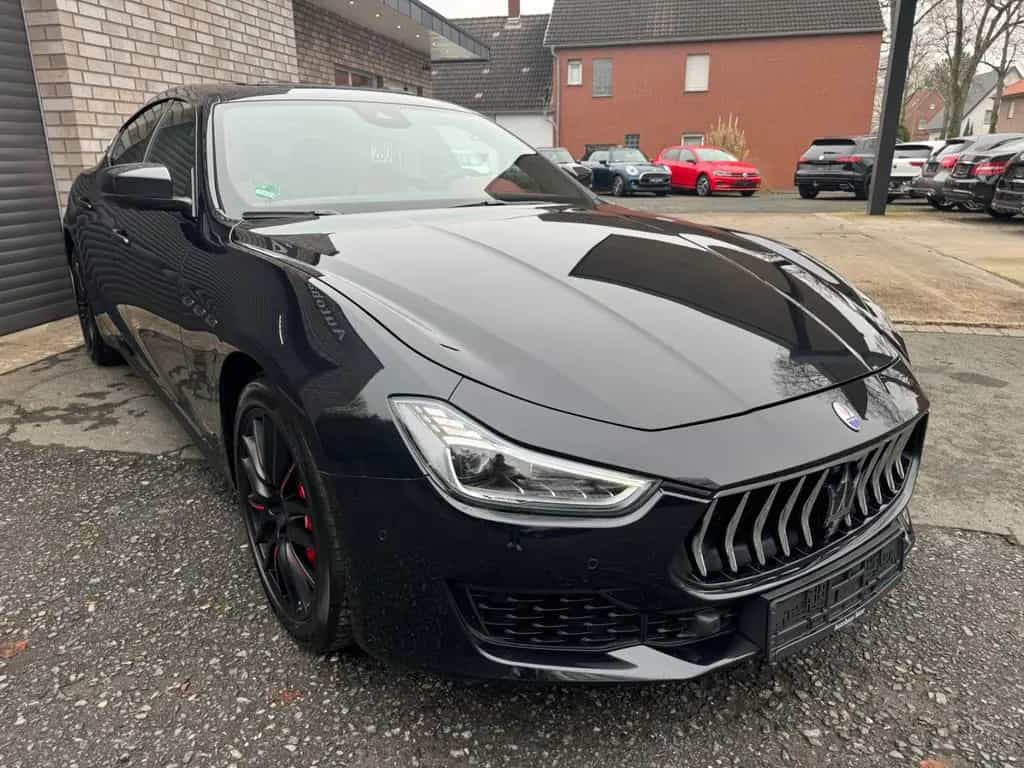 Maserati Ghibli GranSport Ribelle Limited *One of 200* 12/2019-photo-2