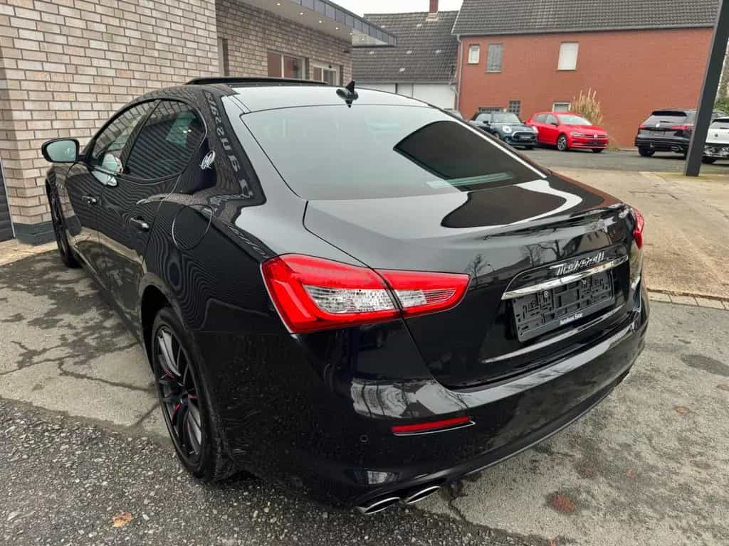 Maserati Ghibli GranSport Ribelle Limited *One of 200* 12/2019-photo-7