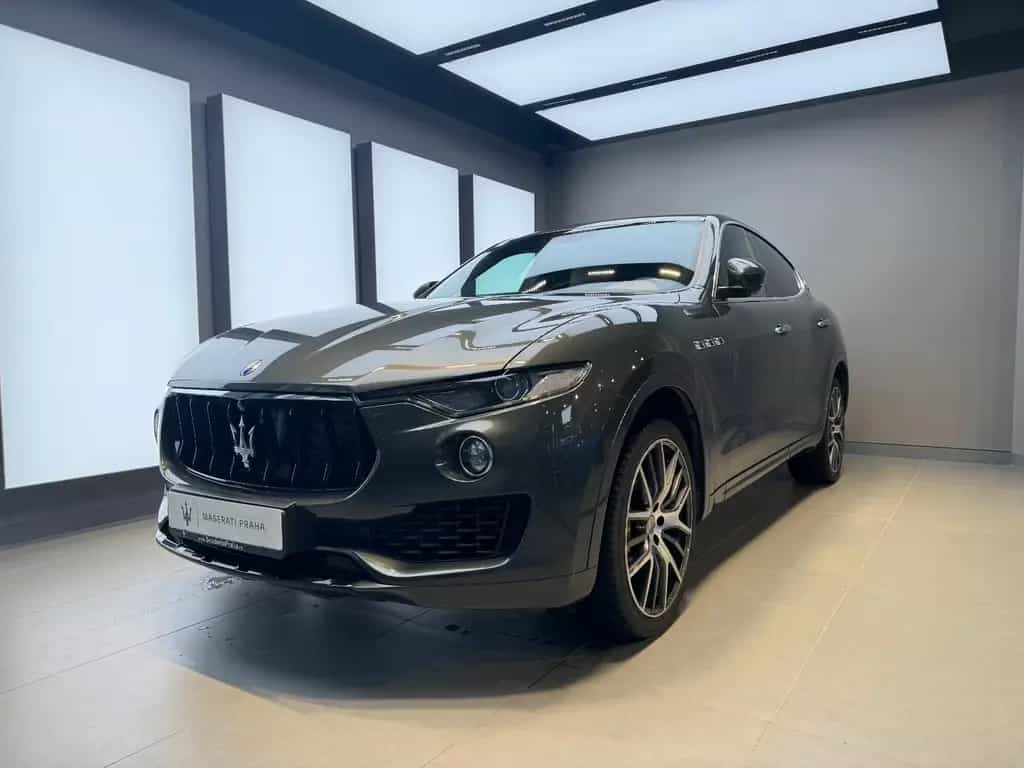 Maserati Levante Diesel - *NICE CONDITION* 03/2018-photo-0