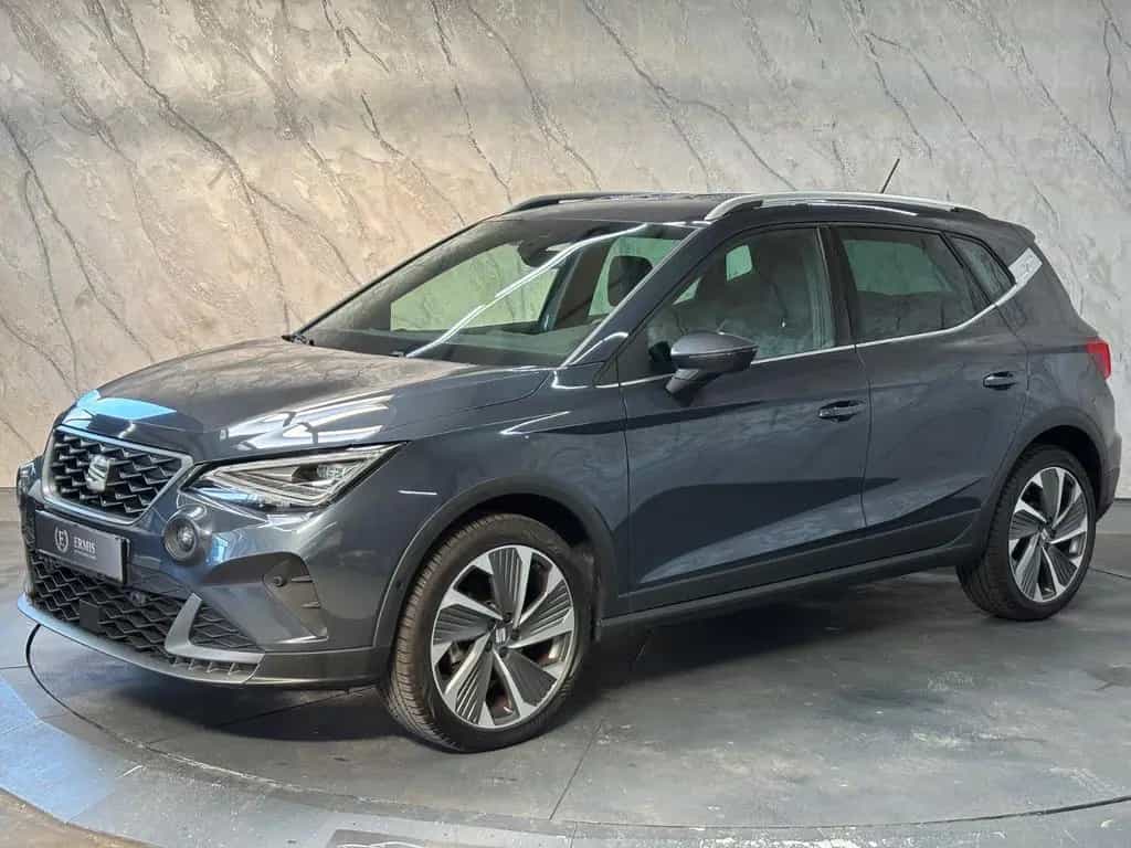 Seat Arona FR+RFK+ACC+LKA+TWA+NAVI+XENON+1.Hand+MwSt. 08/2024-photo-1