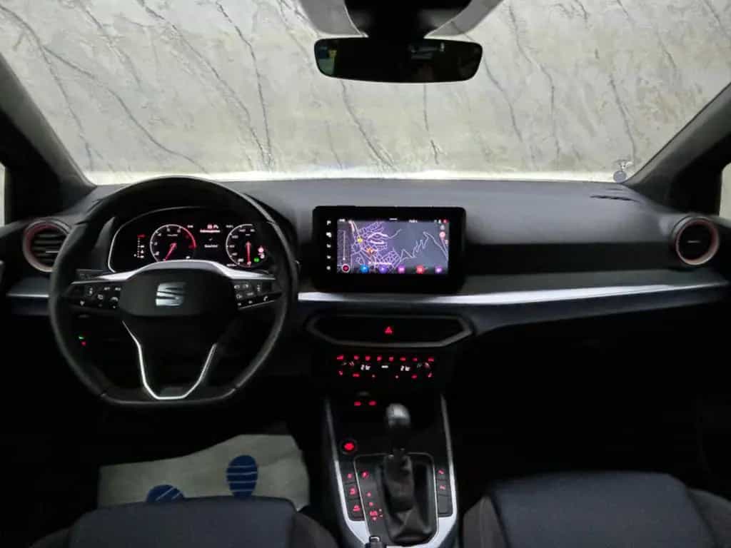 Seat Arona FR+RFK+ACC+LKA+TWA+NAVI+XENON+1.Hand+MwSt. 08/2024-photo-12