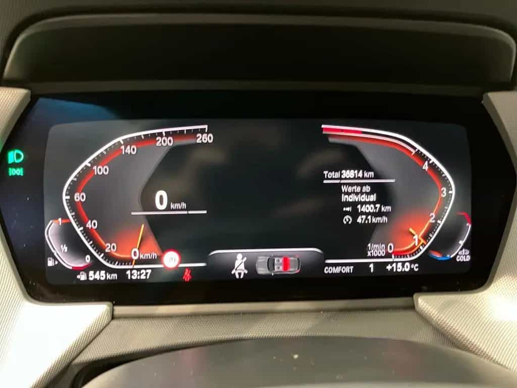 BMW 1 Series 118i Advantage SHZ+Navi+LED+DAB 10/2022-photo-11