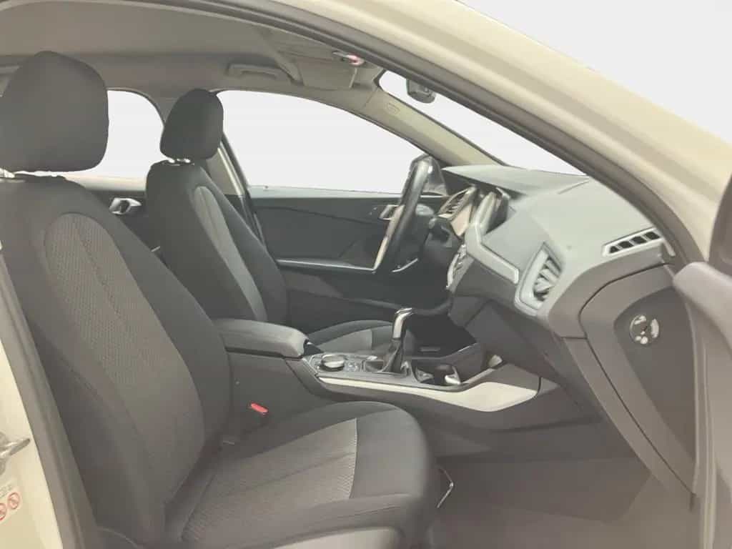 BMW 1 Series 118i Advantage SHZ+Navi+LED+DAB 10/2022-photo-12
