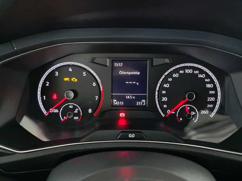 Volkswagen T-Roc 1.5 TSI ACT Sport Sitzheizung PDC vo/hi 01/2019-photo-13