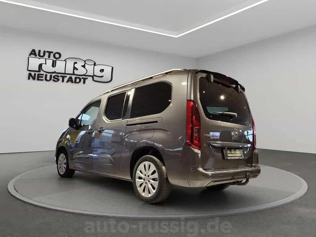 Opel Combo Life Ultimate XL NAVI*HEAD-UP*AHK*KAMERA* 04/2021-photo-2