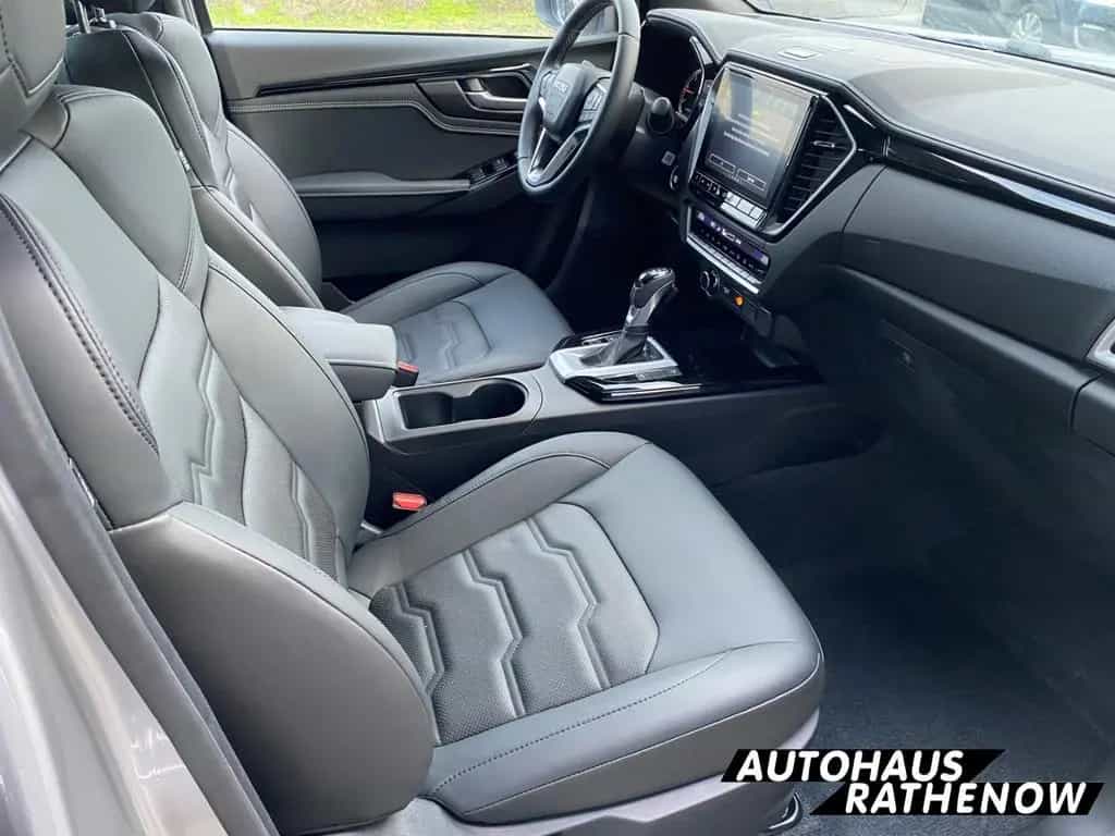 Isuzu D-Max Double Cab 4WD V-CROSS Allrad Leder LED Me 12/2024-photo-11
