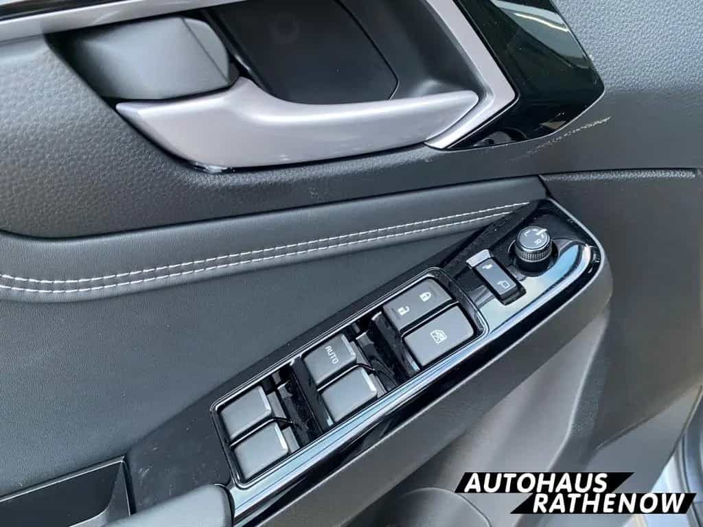 Isuzu D-Max Double Cab 4WD V-CROSS Allrad Leder LED Me 12/2024-photo-20