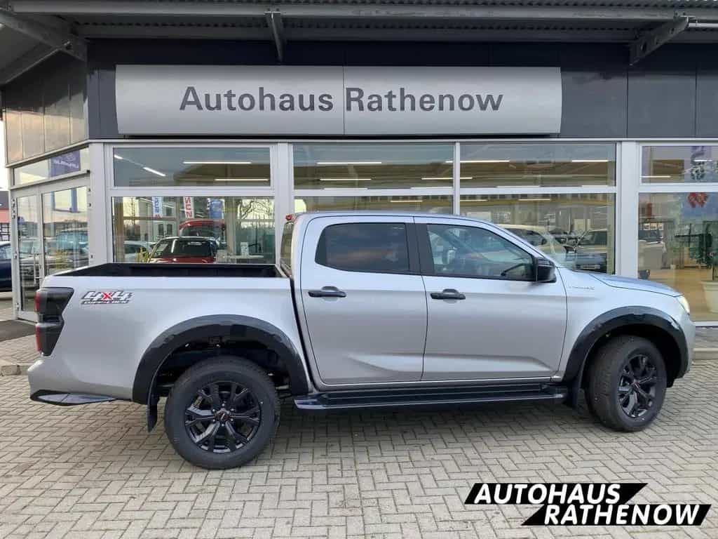 Isuzu D-Max Double Cab 4WD V-CROSS Allrad Leder LED Me 12/2024-photo-3