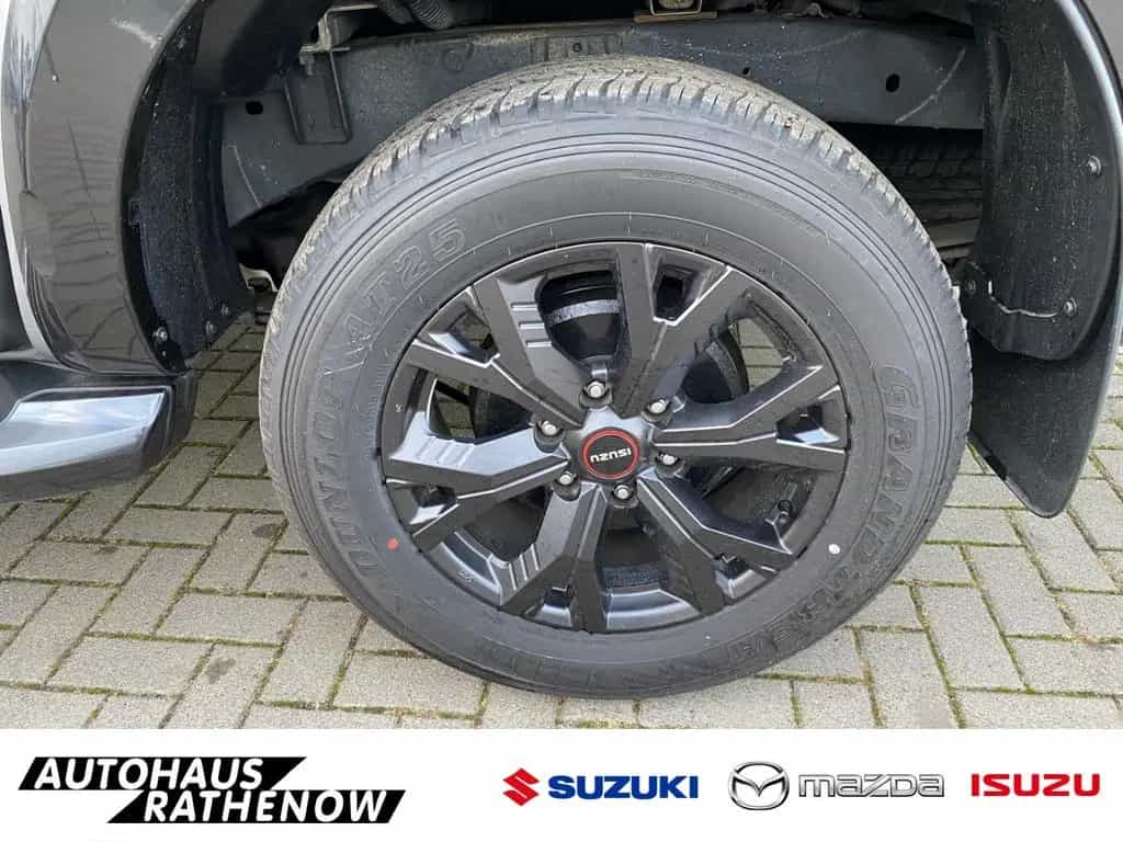Isuzu D-Max Double Cab 4WD V-CROSS Allrad Leder LED Me 12/2024-photo-6