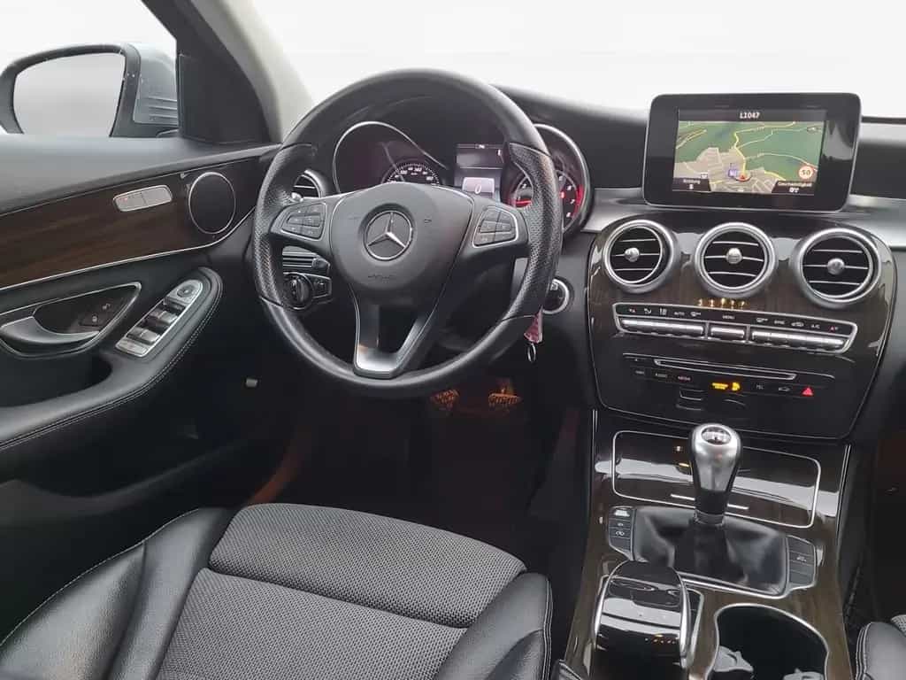 Mercedes-Benz C-Class 180 CGI +Navi +Sitzheizung +Anhängerkupplung + 07/2016-photo-9