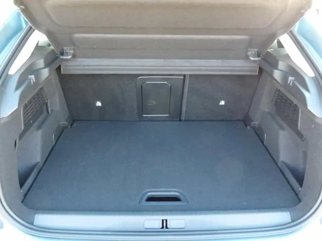 Citroën C4 Lim. Shine 11/2023-photo-11