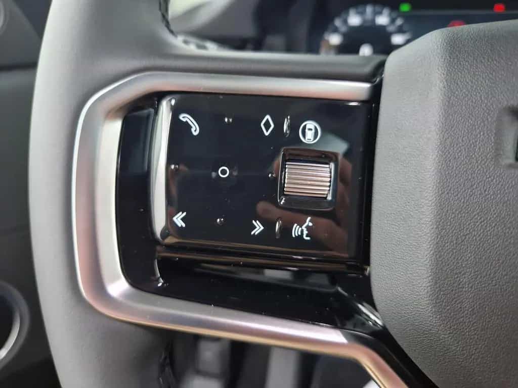 Land Rover Discovery Sport D165 S Komfort Pano Winter 11/2025-photo-28