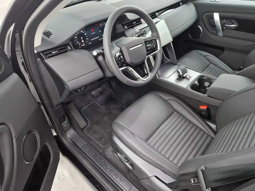 Land Rover Discovery Sport D165 S Komfort Pano Winter 11/2025-photo-34