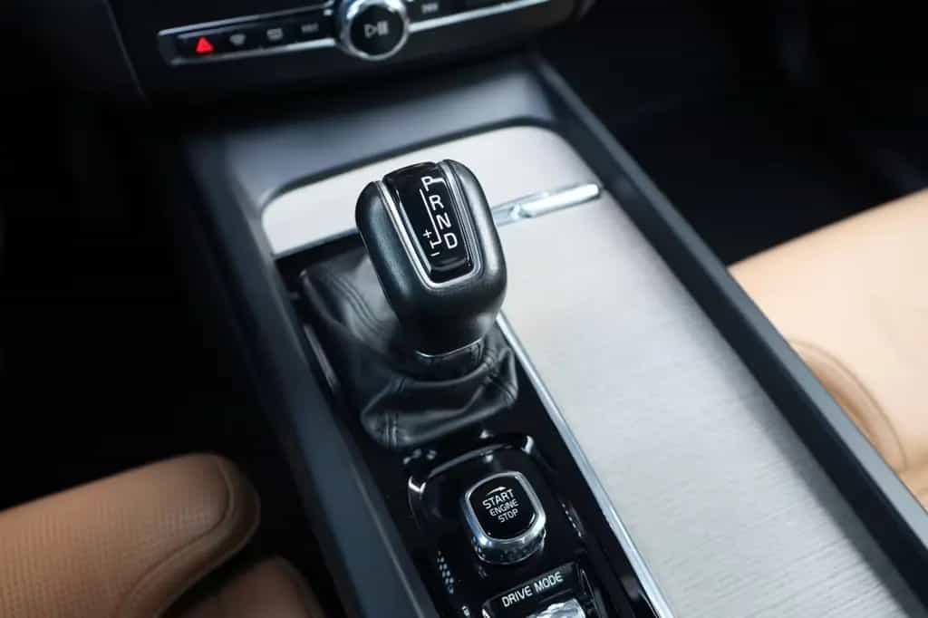 Volvo XC60 T6 AWD Inscript./ACC/360°/B&W/HUD/4xSHZ/SBL 05/2020-photo-22