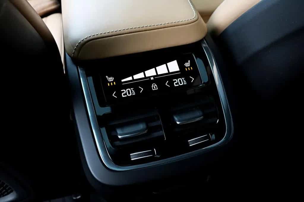 Volvo XC60 T6 AWD Inscript./ACC/360°/B&W/HUD/4xSHZ/SBL 05/2020-photo-23