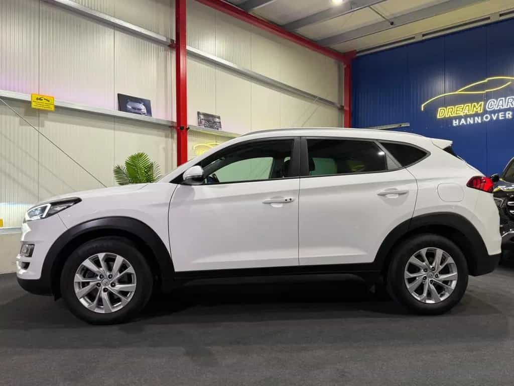 Hyundai Tucson Trend 4WD*KAMERA*ALLRAD*CARPLAY*AHK*SHZG 07/2020-photo-1