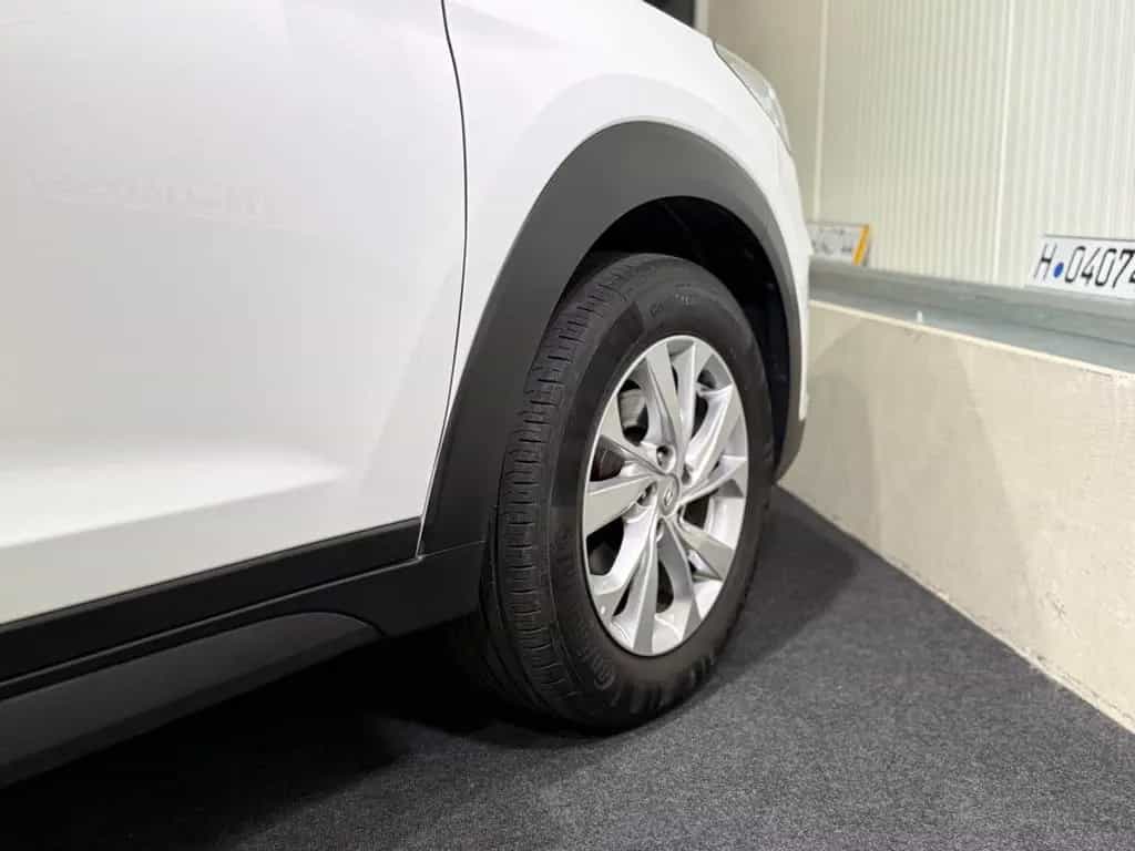 Hyundai Tucson Trend 4WD*KAMERA*ALLRAD*CARPLAY*AHK*SHZG 07/2020-photo-7