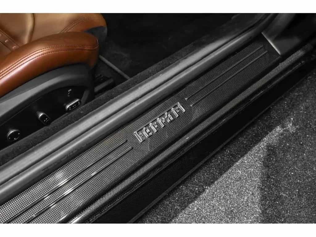 Ferrari GTC4Lusso T V8 - CANNA DI FUCILE / CIOCCOLATO 11/2017-photo-14