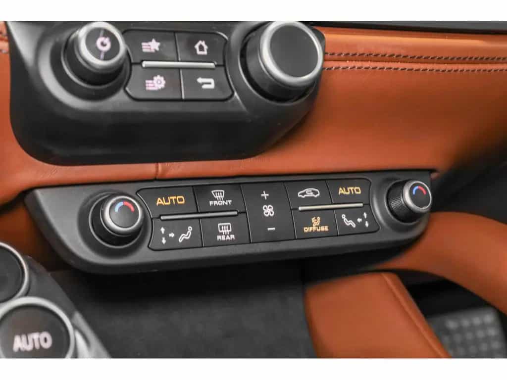 Ferrari GTC4Lusso T V8 - CANNA DI FUCILE / CIOCCOLATO 11/2017-photo-19