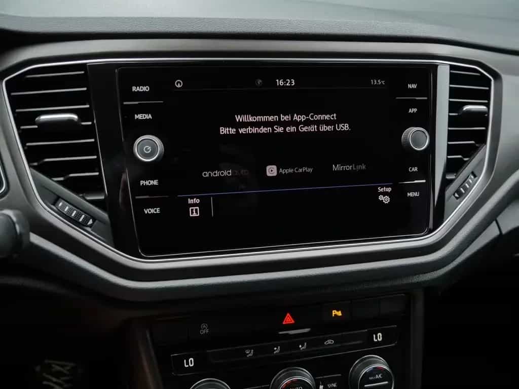 Volkswagen T-Roc 1.0 TSI R-Line Beats*ACC*Navi*Connect*17Z* 02/2019-photo-18
