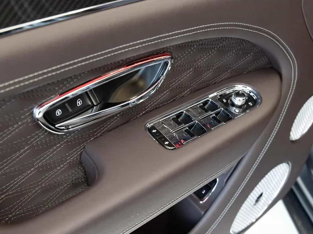 Bentley Bentayga Speed (MY26) ELEGANT + SPORTLICH / FULL 11/2025-photo-19