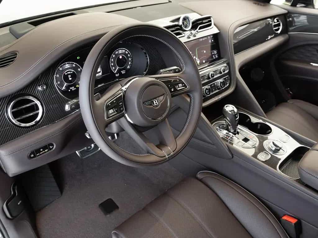 Bentley Bentayga Speed (MY26) ELEGANT + SPORTLICH / FULL 11/2025-photo-5