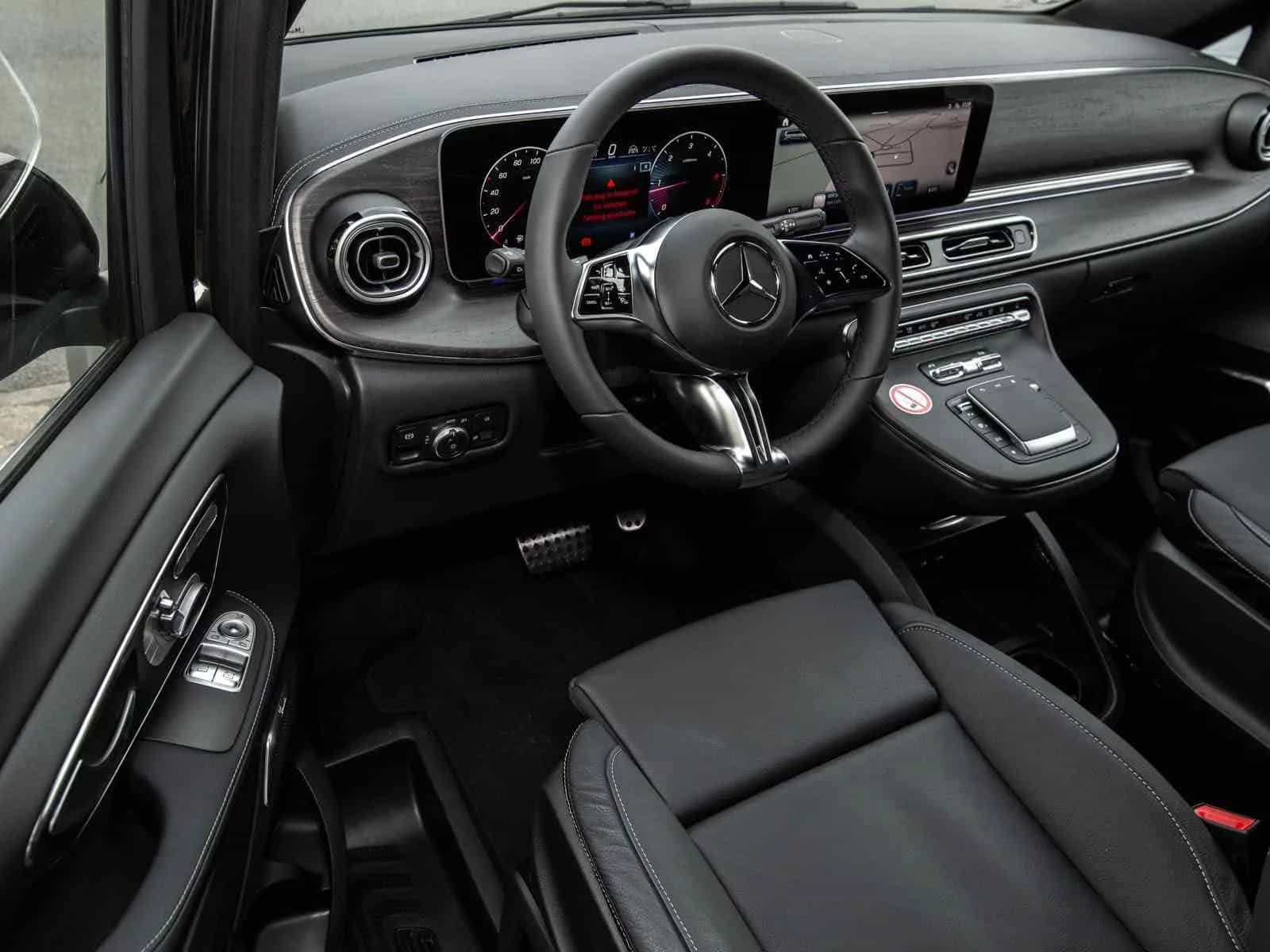 Mercedes-Benz V-Class 300 06/2025-photo-3