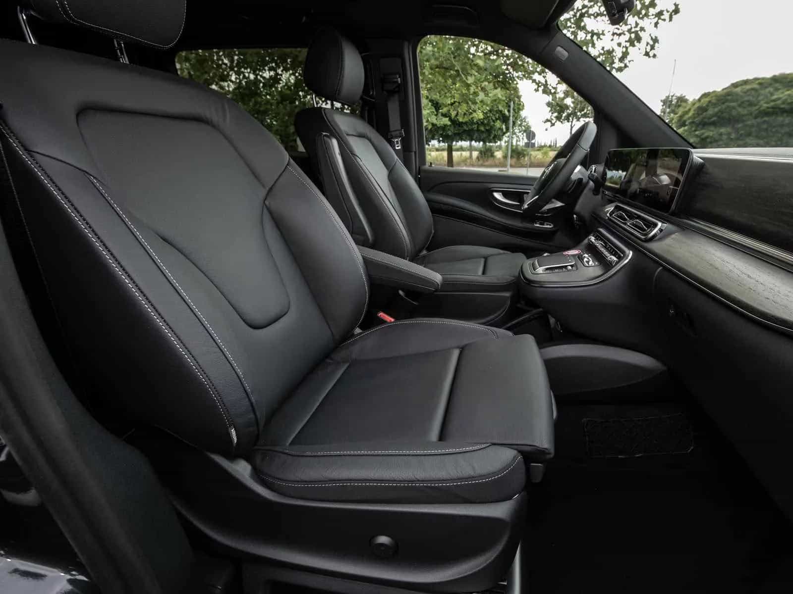 Mercedes-Benz V-Class 300 06/2025-photo-4