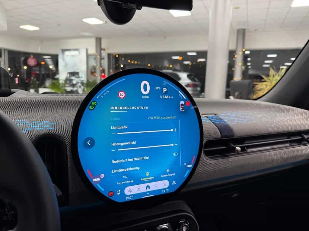 MINI Cooper S Favoured Trim*PAK.S*LED*HUD*KEYL*ALARM* 05/2025-photo-18
