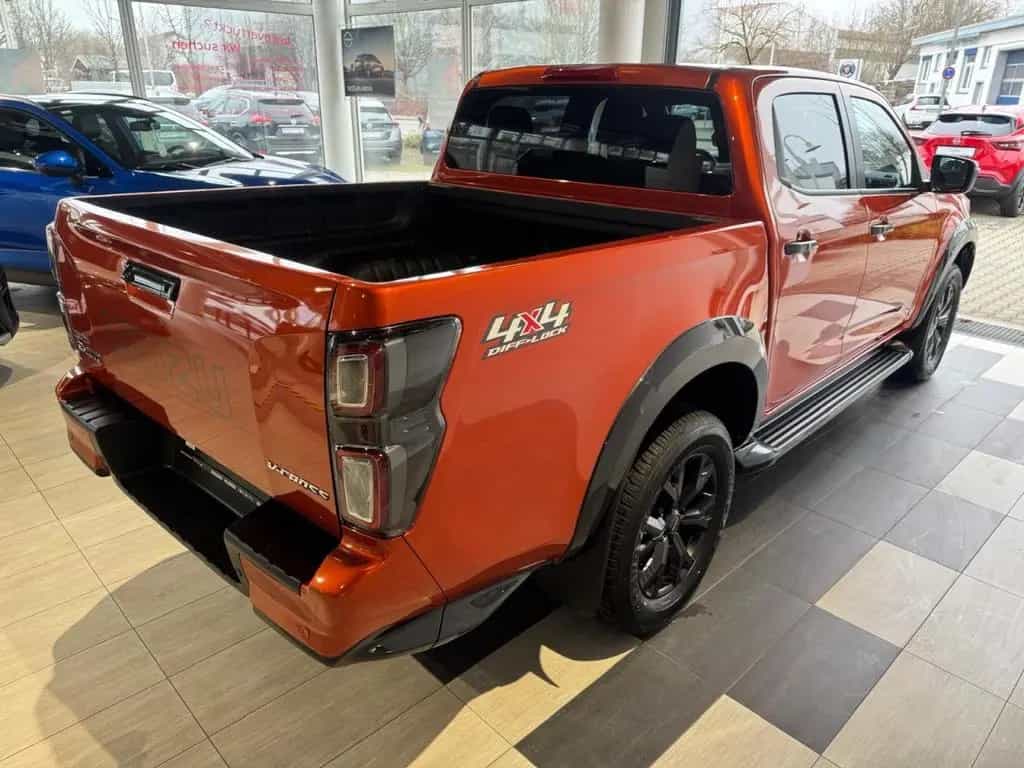 Isuzu D-Max V-Cross BTF Double Cab 4wd Automatik 163 P 06/2025-photo-7