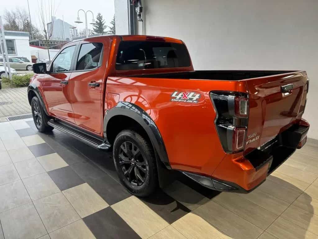 Isuzu D-Max V-Cross BTF Double Cab 4wd Automatik 163 P 06/2025-photo-8