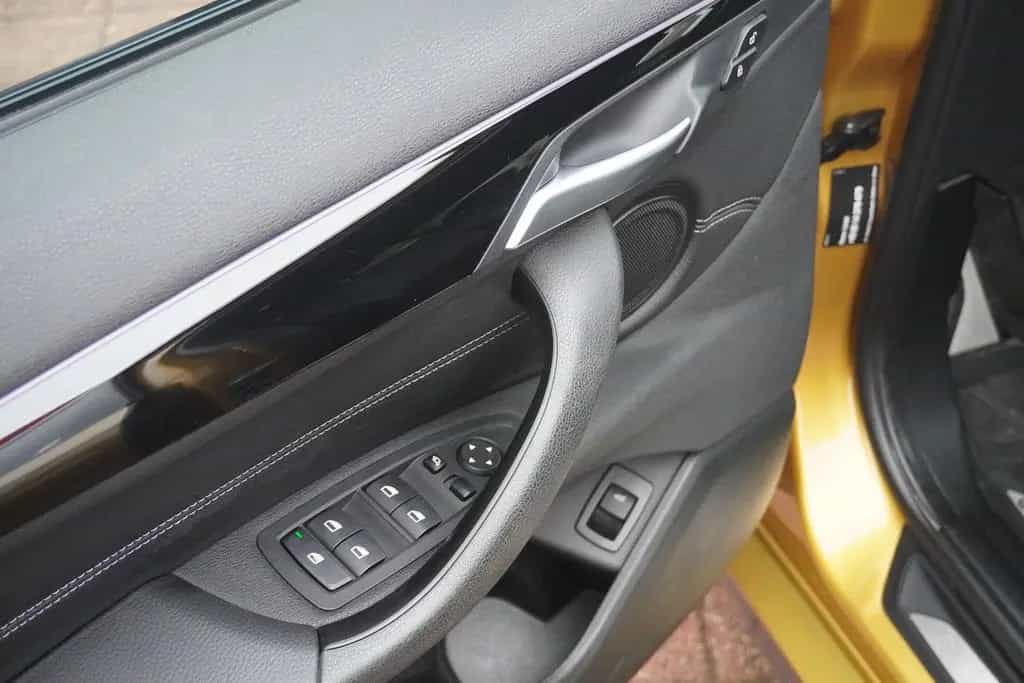 BMW X2 20i xDrive LED Navi Sitzheizung Kamera Leder 01/2019-photo-23