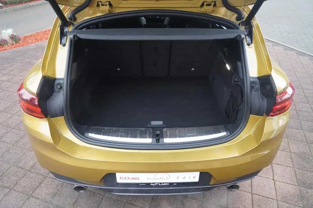 BMW X2 20i xDrive LED Navi Sitzheizung Kamera Leder 01/2019-photo-38