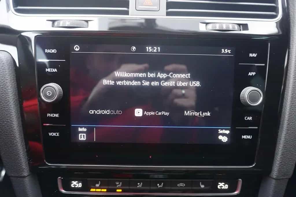 Volkswagen Golf VII Variant Sound Navi ACC App-Connect PDC 03/2018-photo-12