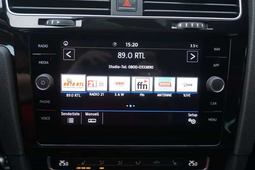 Volkswagen Golf VII Variant Sound Navi ACC App-Connect PDC 03/2018-photo-14