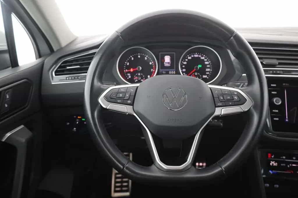 Volkswagen Tiguan 1.5 16V TSI Active DSG AHK LED ACC Kamera 04/2021-photo-13