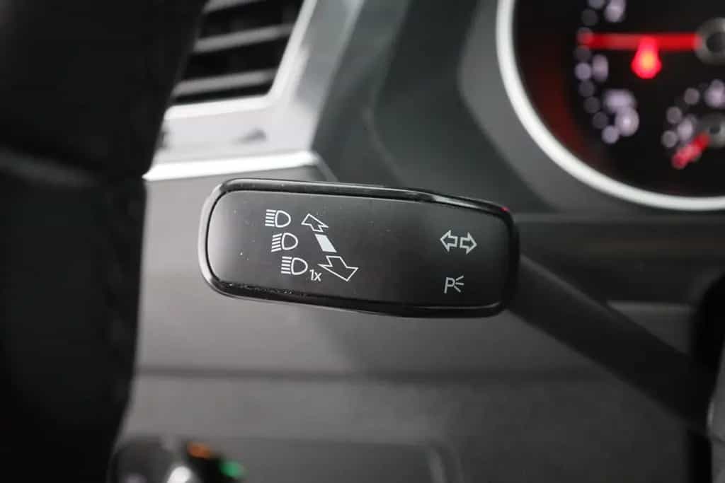 Volkswagen Tiguan 1.5 16V TSI Active DSG AHK LED ACC Kamera 04/2021-photo-17