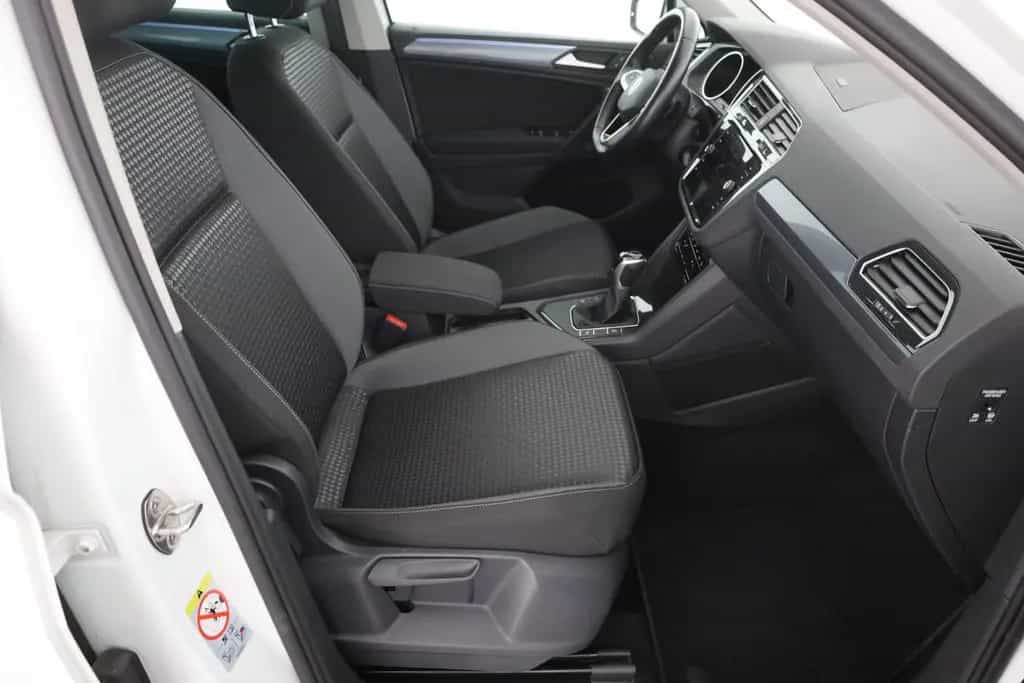 Volkswagen Tiguan 1.5 16V TSI Active DSG AHK LED ACC Kamera 04/2021-photo-22