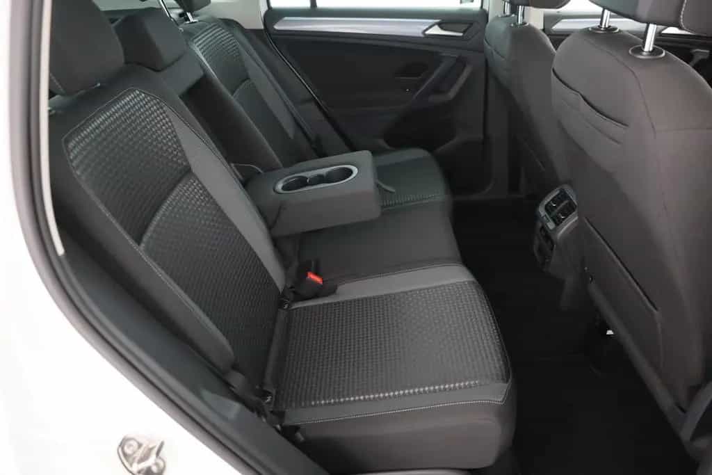 Volkswagen Tiguan 1.5 16V TSI Active DSG AHK LED ACC Kamera 04/2021-photo-23