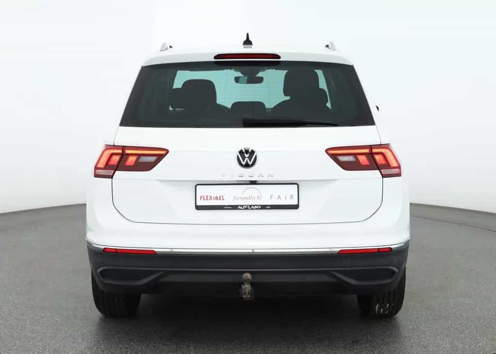 Volkswagen Tiguan 1.5 16V TSI Active DSG AHK LED ACC Kamera 04/2021-photo-3