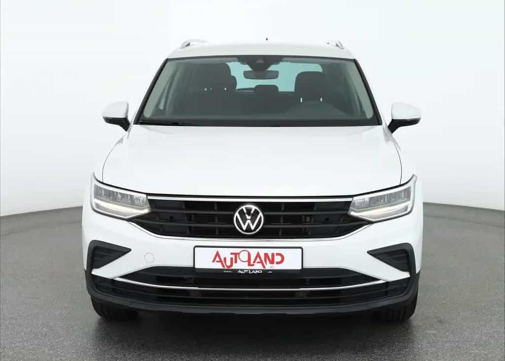 Volkswagen Tiguan 1.5 16V TSI Active DSG AHK LED ACC Kamera 04/2021-photo-7