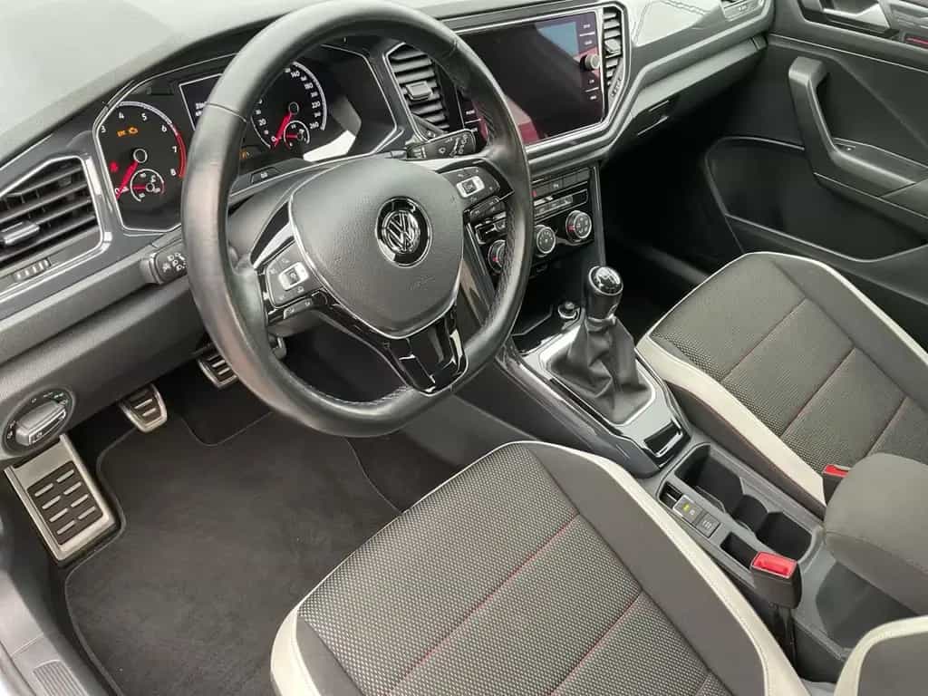 Volkswagen T-Roc 1.5 TSI 08/2018-photo-9