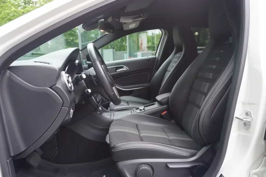 Mercedes-Benz A-Class A220 4Matic Urban 4-Matic 7G-DCT LED Totwinkel 08/2017-photo-10