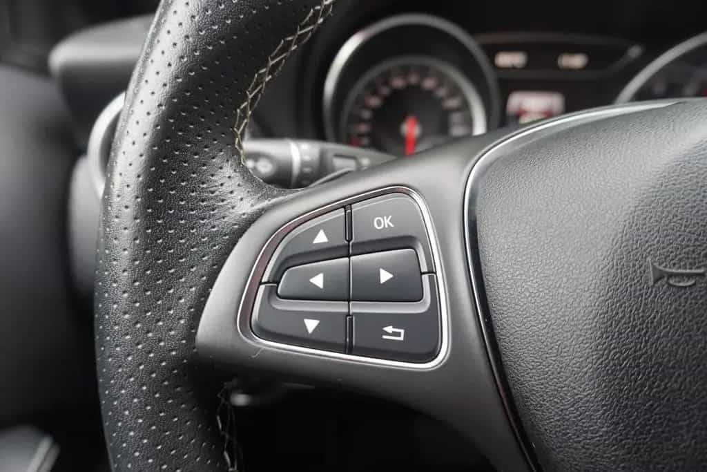 Mercedes-Benz A-Class A220 4Matic Urban 4-Matic 7G-DCT LED Totwinkel 08/2017-photo-20