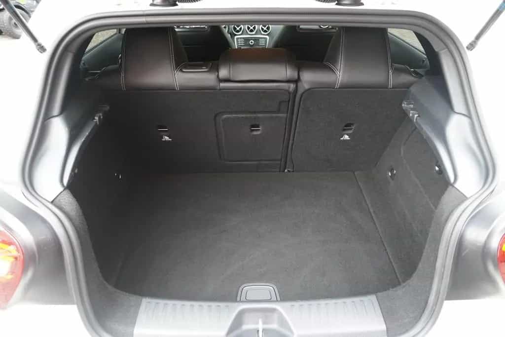 Mercedes-Benz A-Class A220 4Matic Urban 4-Matic 7G-DCT LED Totwinkel 08/2017-photo-24