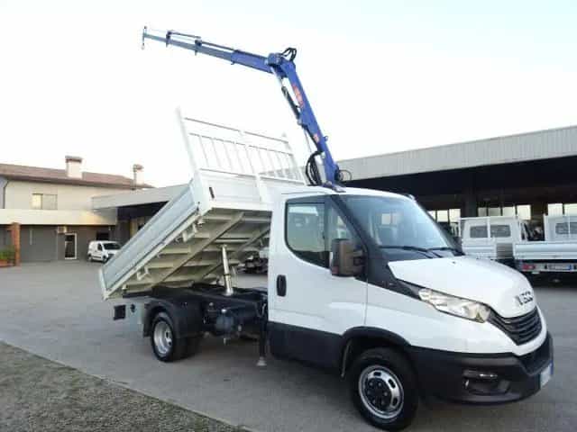 Iveco Daily Daily 35C16Hp 3.0HPT PMedio Ribaltabile+GR 08/2023-photo-4