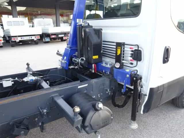 Iveco Daily Daily 35C16Hp 3.0HPT PMedio Ribaltabile+GR 08/2023-photo-5