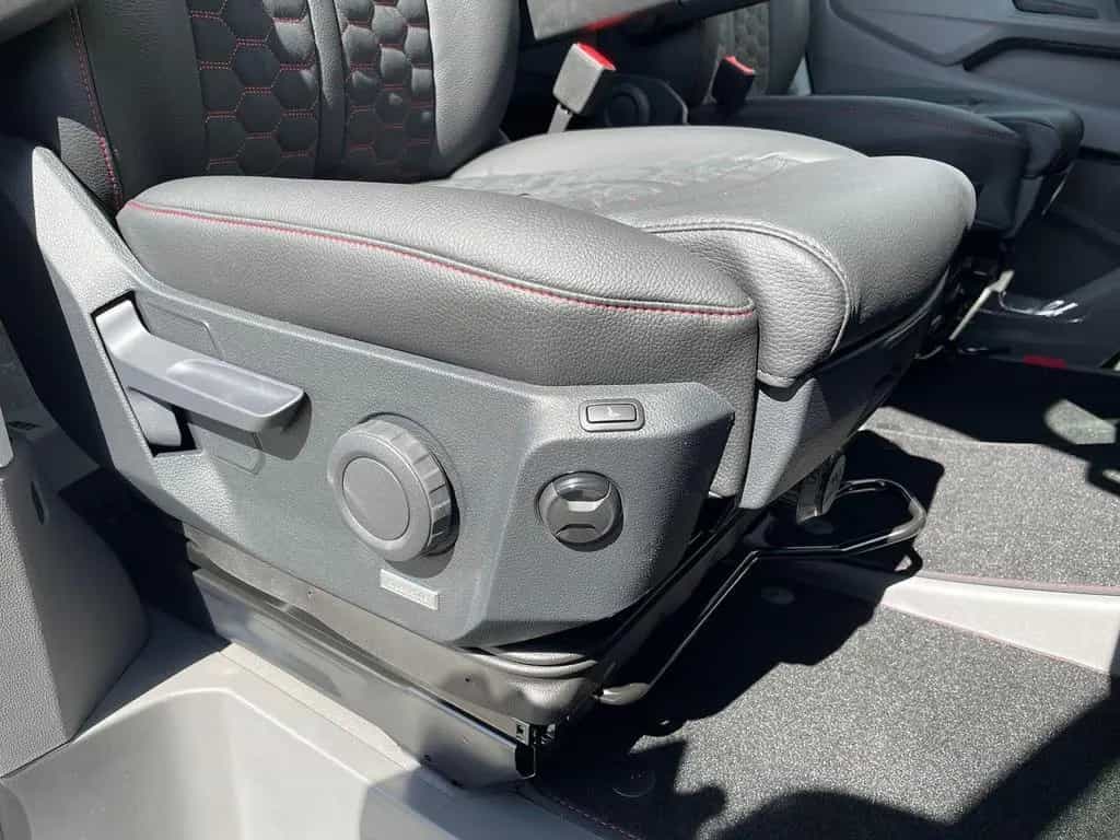 MAN TGE 3.200 L3H2 MIXTO 4x4 Individual S ACC STHZ 01/2026-photo-28