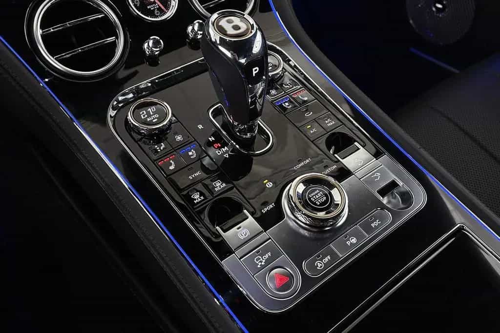 Bentley Continental GT 4.0 V8 07/2020-photo-32